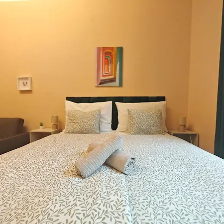 Apartament Spacious, Light In Vinohrady *